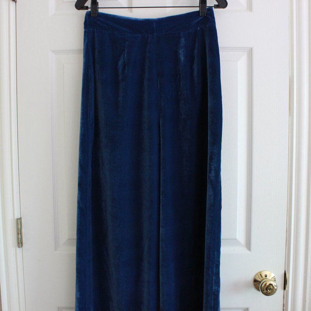 Julia Amory Julia Velvet Wide Leg Pants and Tess Vest Set in Azure Blue - Picture 15 of 16